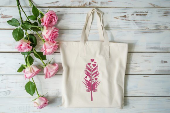 Diseños «Plumas para bordar»: colección de 14 piezas para decorar textiles. Diseños «Plumas para bordar»: colección de 14 piezas para decorar textiles.